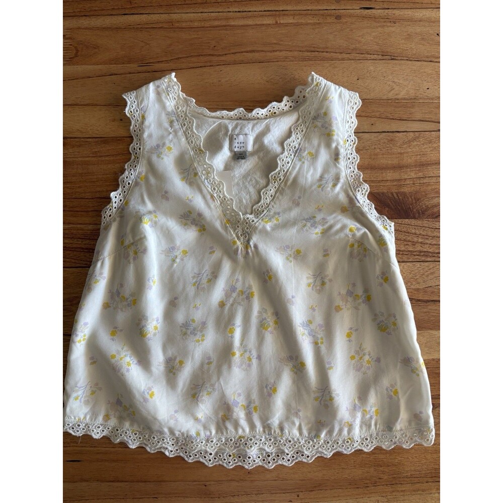 Women’s Printed Lace Trim V-Neck Tank Top A New Day XS - Picture 9 of 10